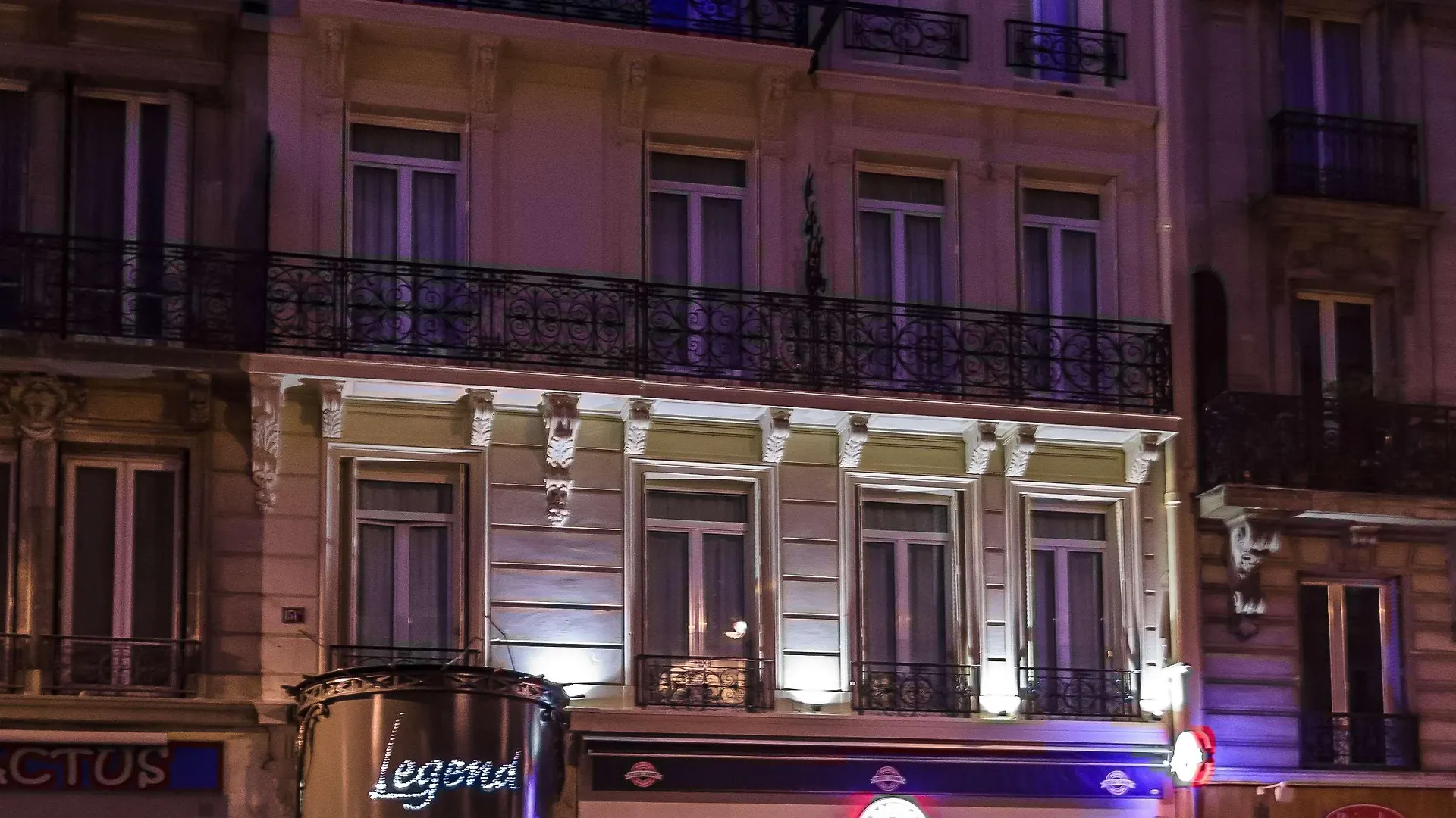 Legend Hotel 4*