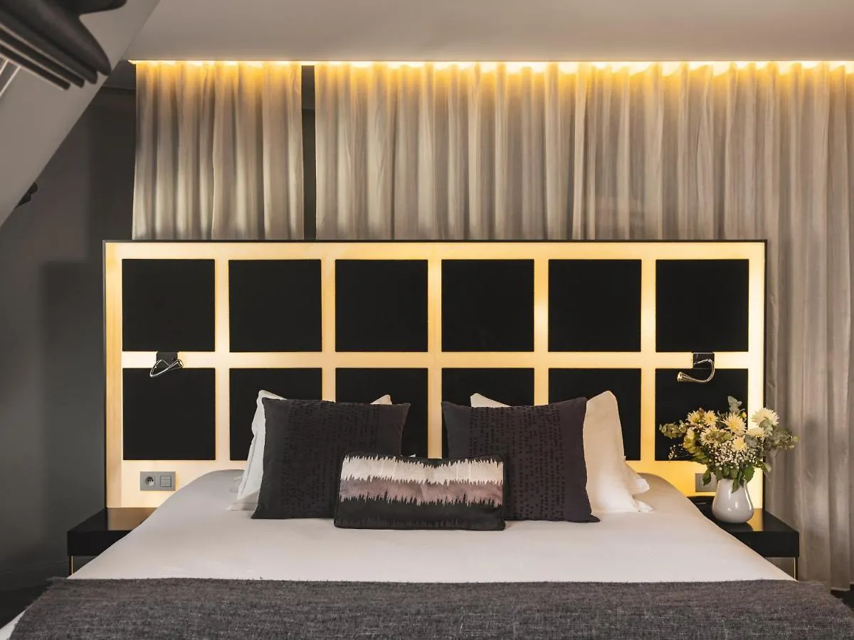 Legend Hotel 4*